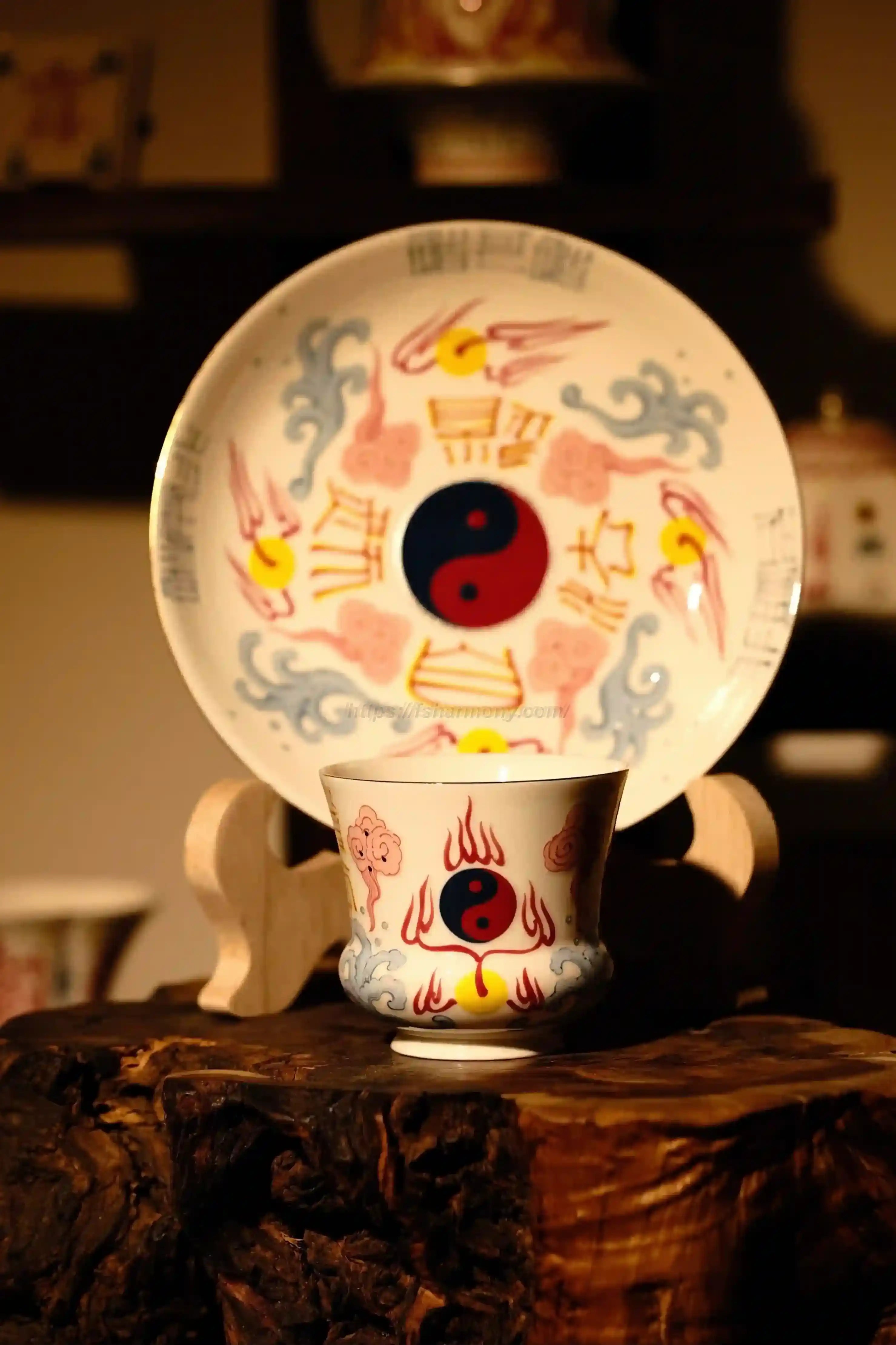 Water-Fire Jì Jì (Perfect Balance) Tai Chi Plate — Serve Snacks, Hold Teapots, Adorn Your Tea Table