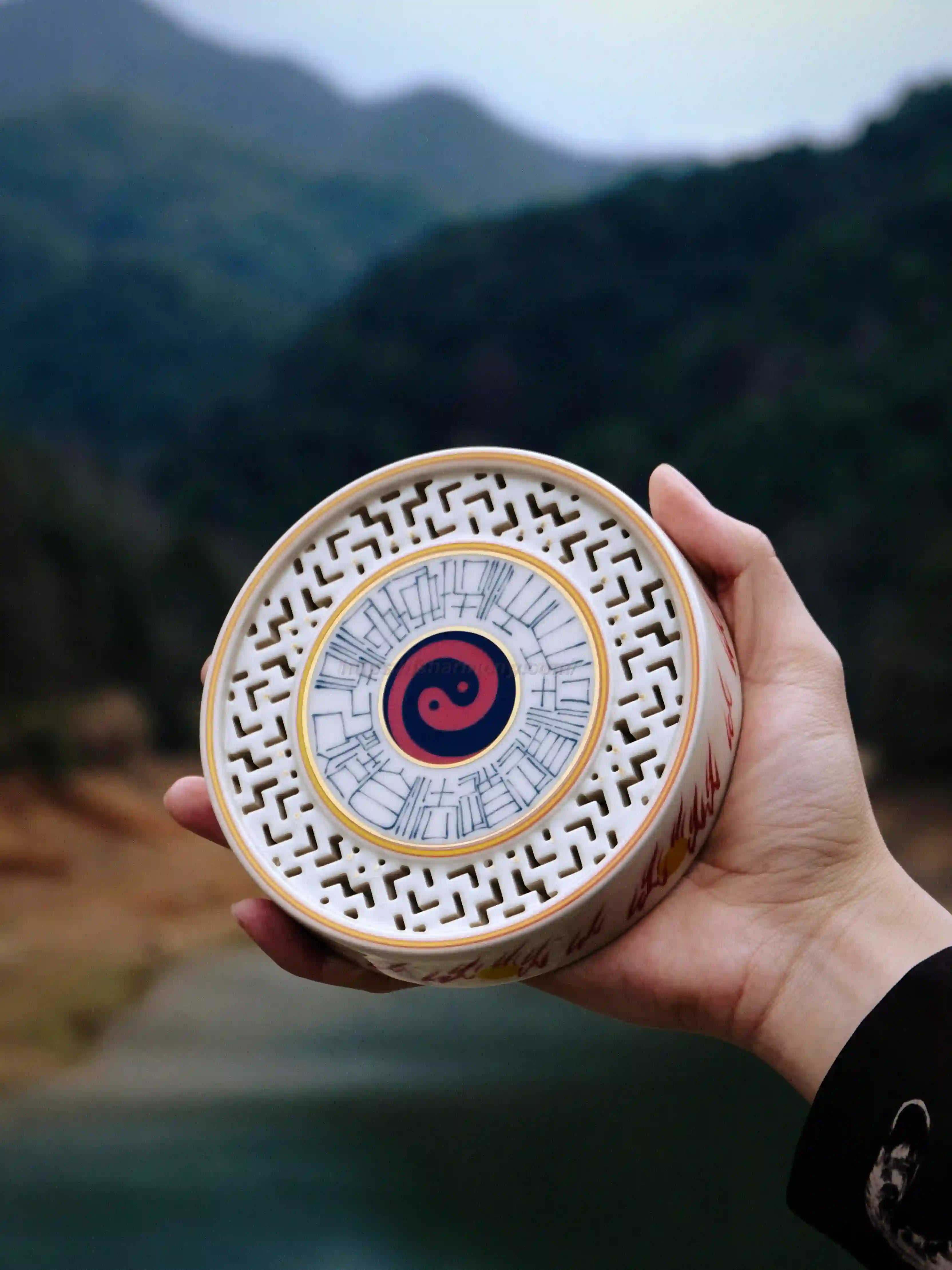 Tai Chi Tea Tray — Hold, Catch, Contain the Universe
